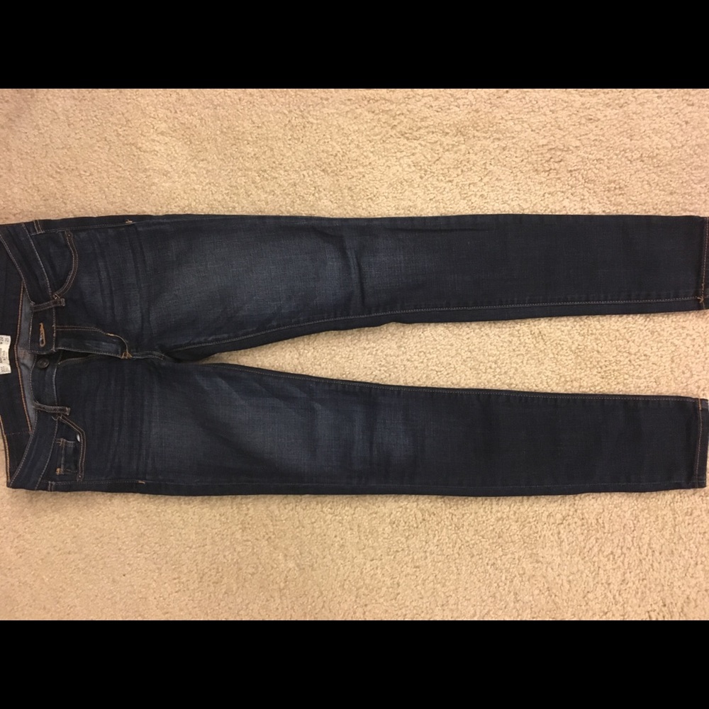 SKINNY JEANS , SHORT 00  (W 24, L 29 )